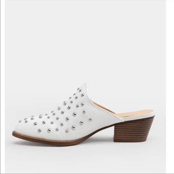 New CL by Laundry Cooper white studded heeled mules - Picture 4 of 11